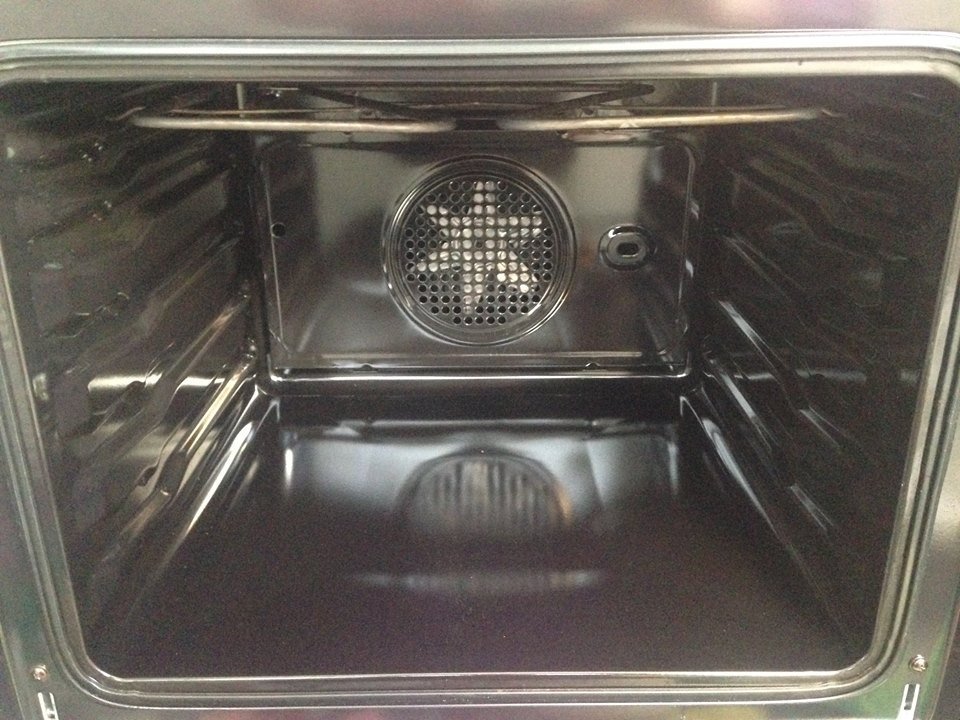 After our oven cleaning in Bournville After our oven cleaning in Bournville
